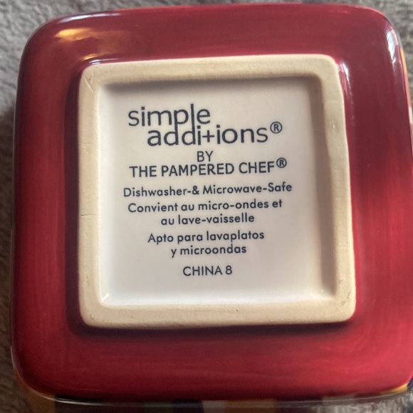 - Pamper Chef Simple additions Square Bowl - Picture 3 of 4